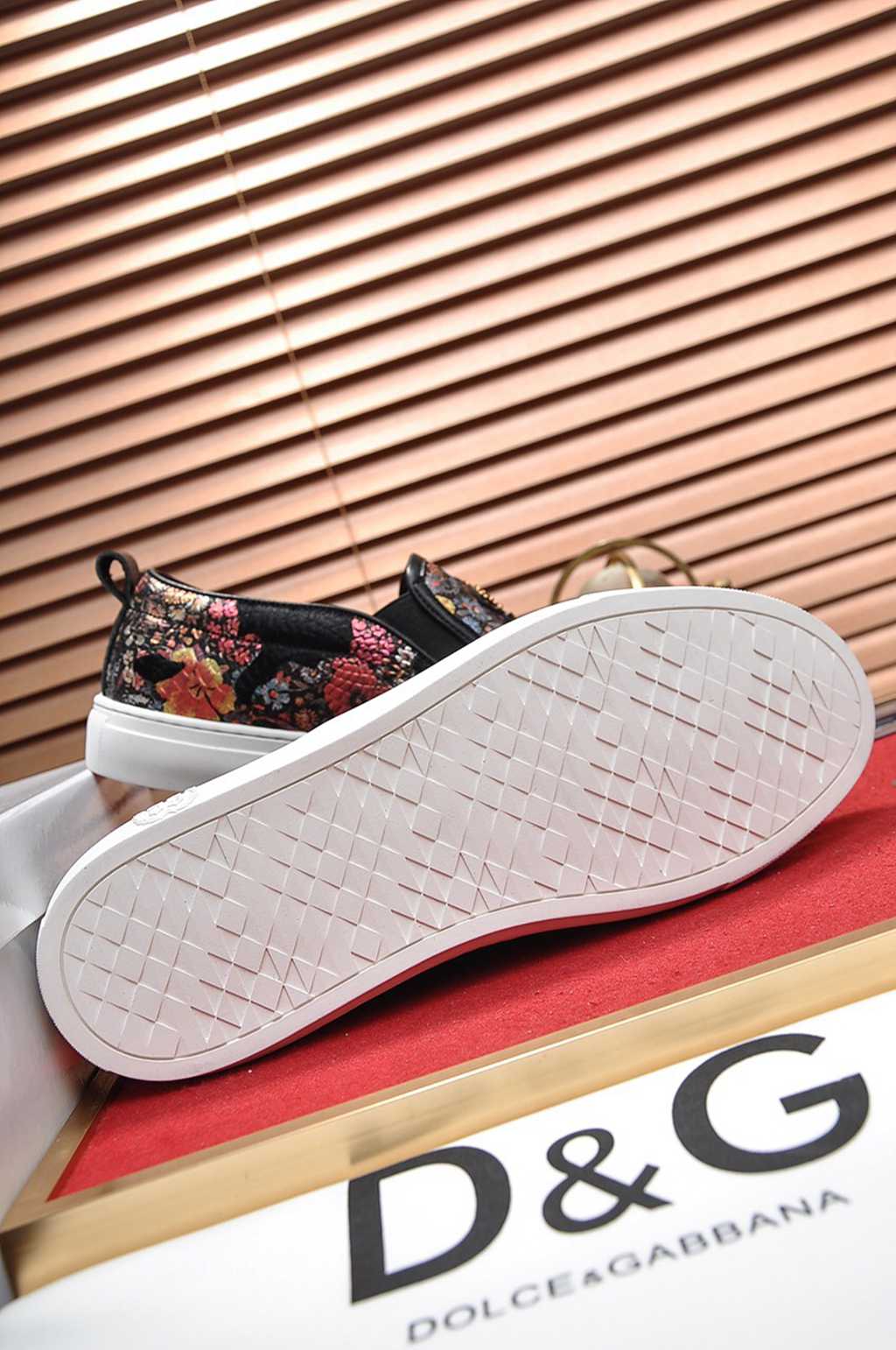 D*G sneaker
